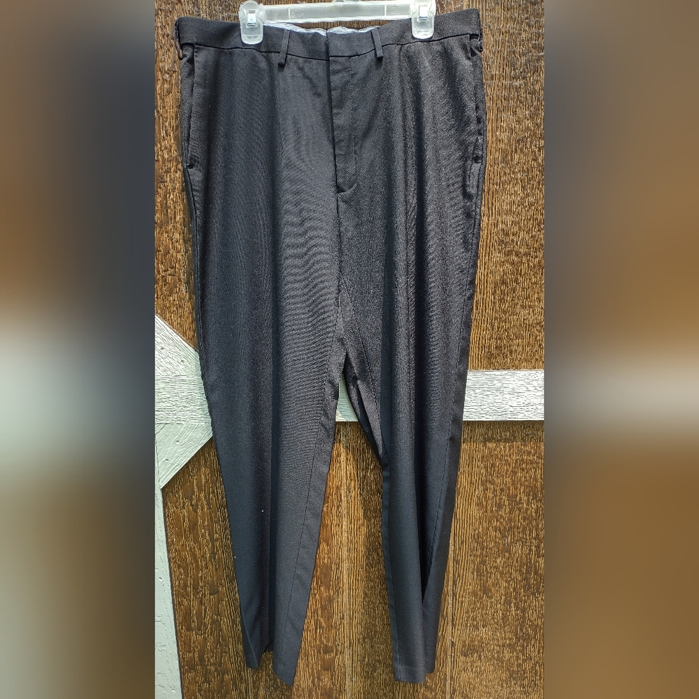Haggar Black Classic Fit Premium Stretch Dress Pants 2 Sizes